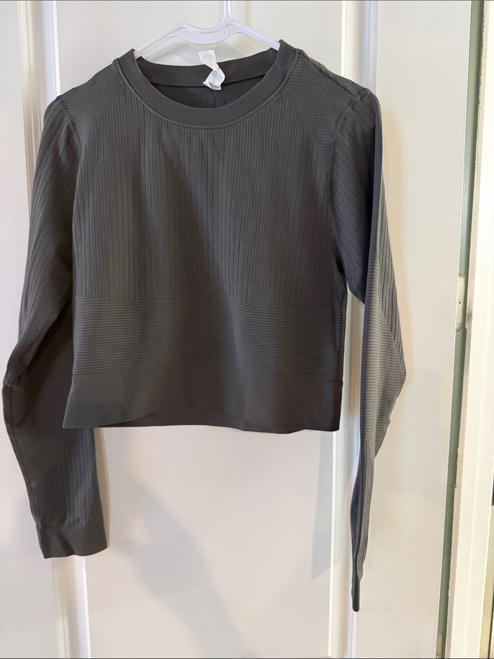 DSG Charcoal Ribbed Long-Sleeve Crop Sweatshirt